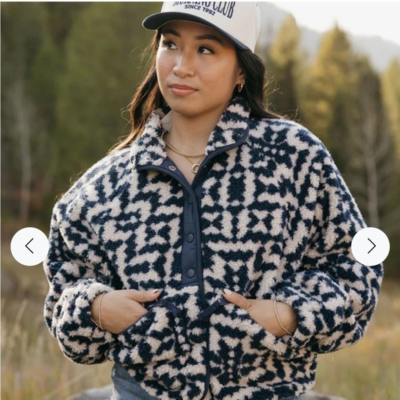 Free People Rocky Ridge Navy and Cream Patterned Fleece Jacket - Picture 1 of 12